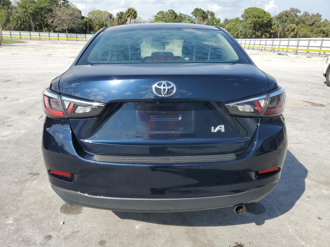 2017 TOYOTA YARIS IA - Image 6