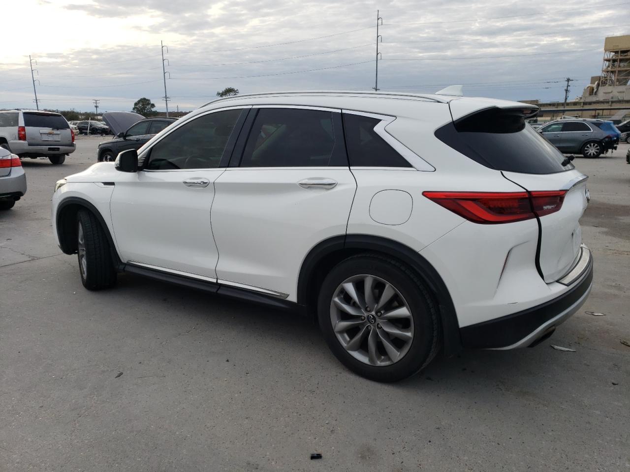 2019 INFINITI QX50 ESSEN - Image 2