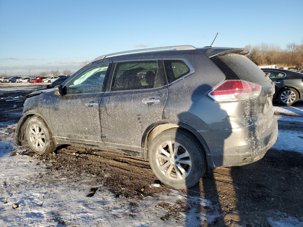2015 NISSAN ROGUE S - Image 2