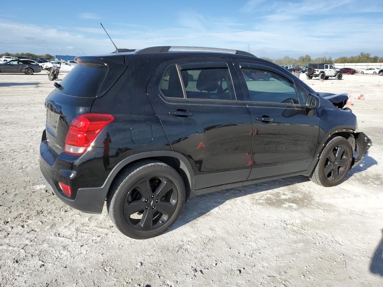 2019 CHEVROLET TRAX PREMI - Image 3