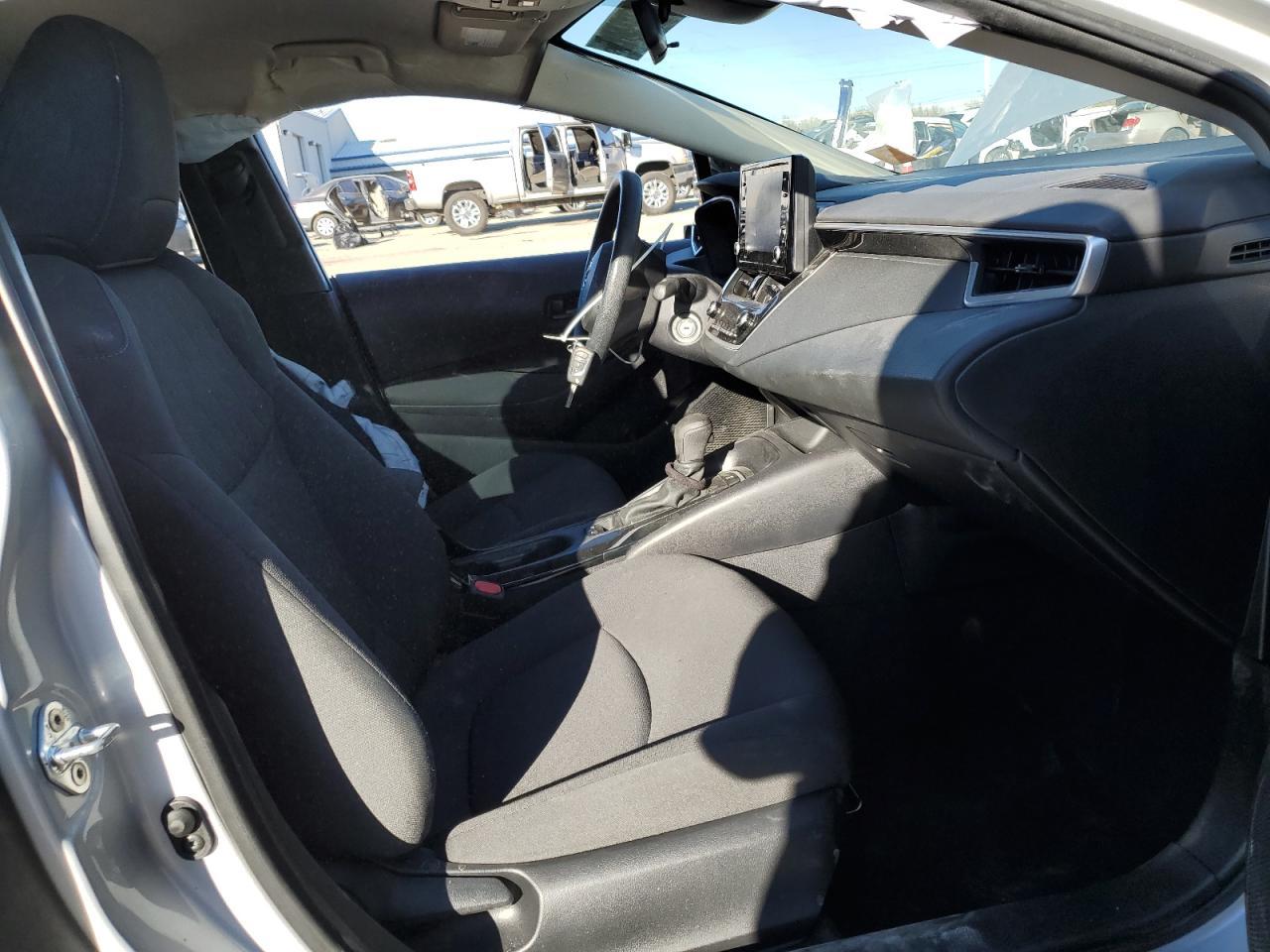 2022 TOYOTA COROLLA LE - Фото 7