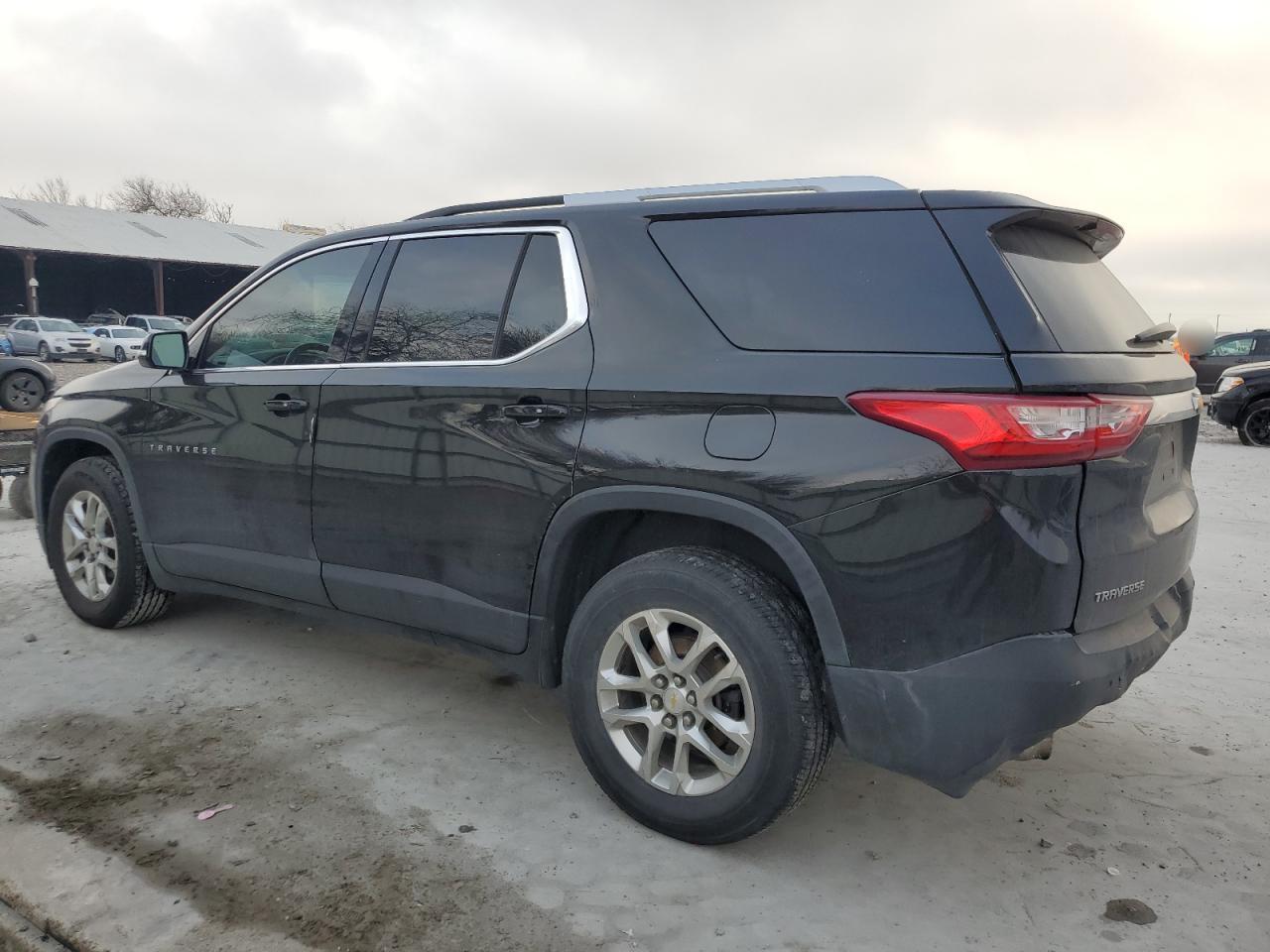 2018 CHEVROLET TRAVERSE L - Фото 2