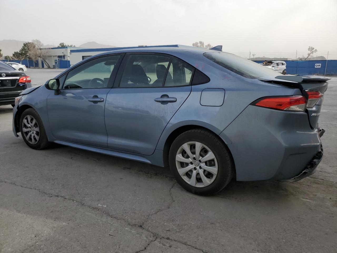 2021 TOYOTA COROLLA LE - Фото 2