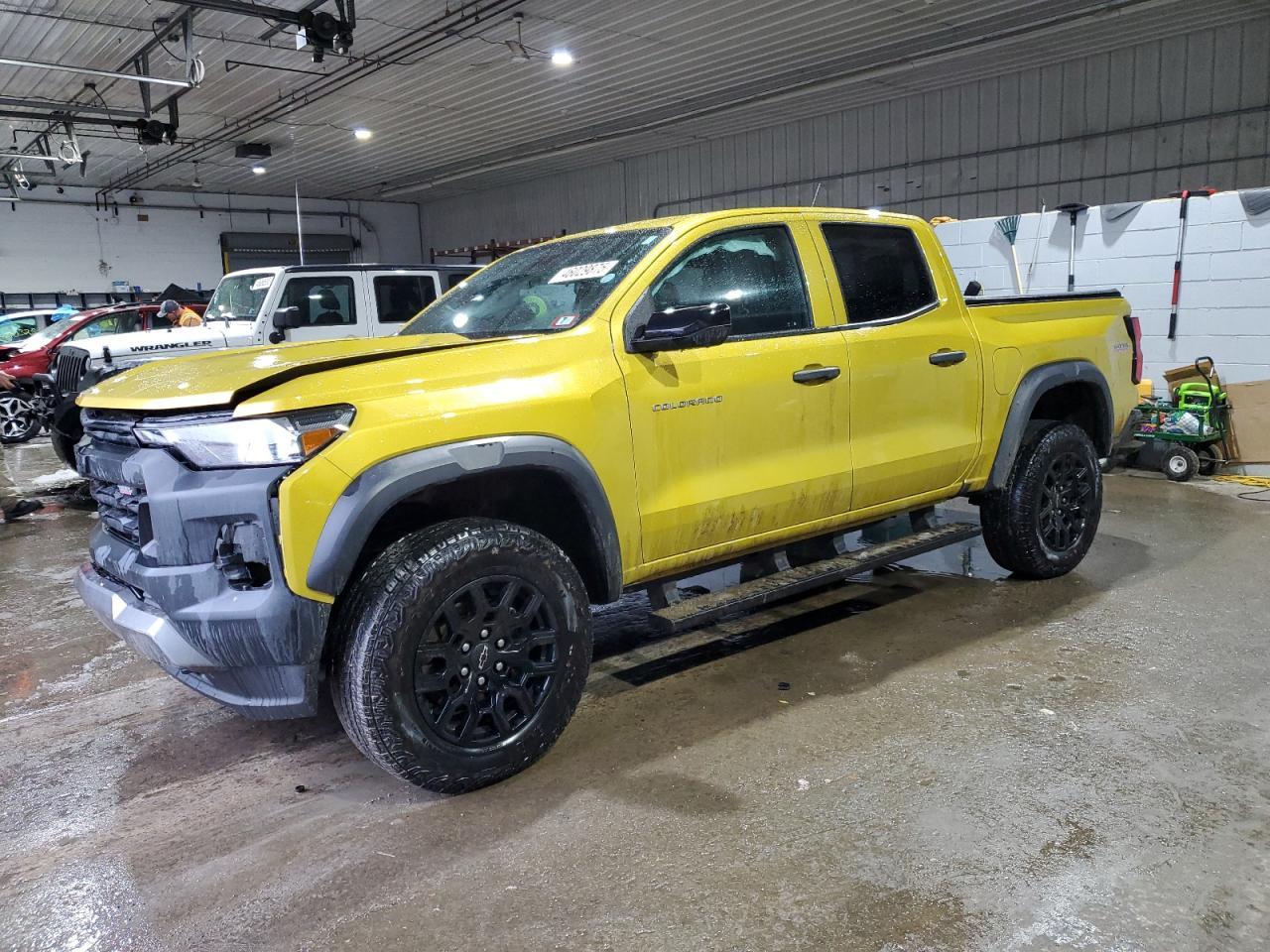 2023 CHEVROLET COLORADO T