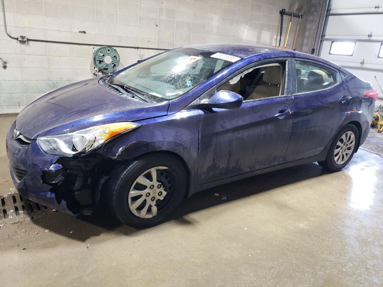 2013 HYUNDAI ELANTRA GL