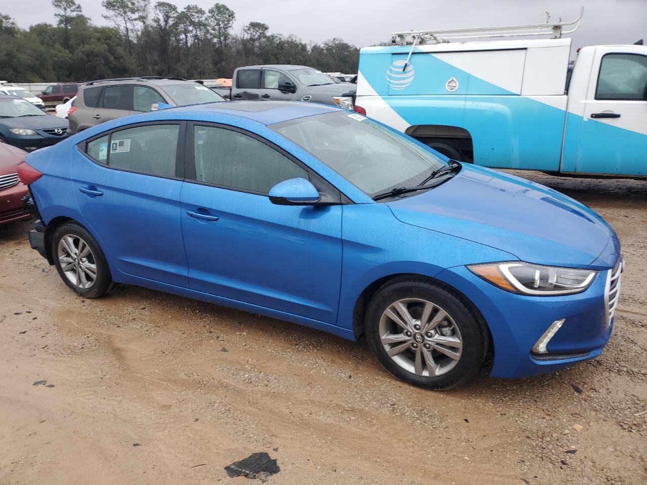 2017 HYUNDAI ELANTRA SE - Image 4
