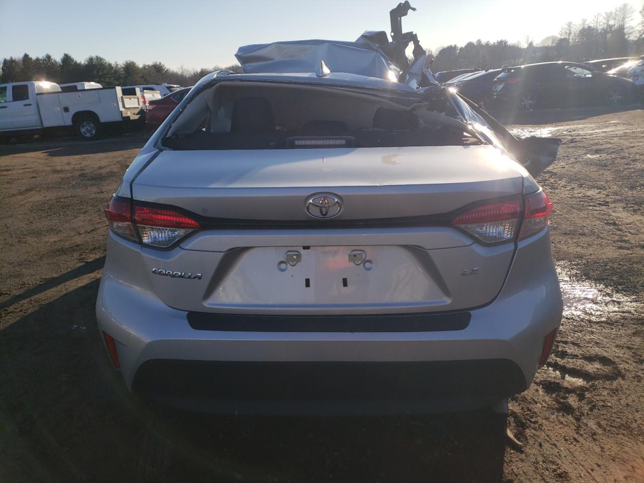 2025 TOYOTA COROLLA LE - Фото 6