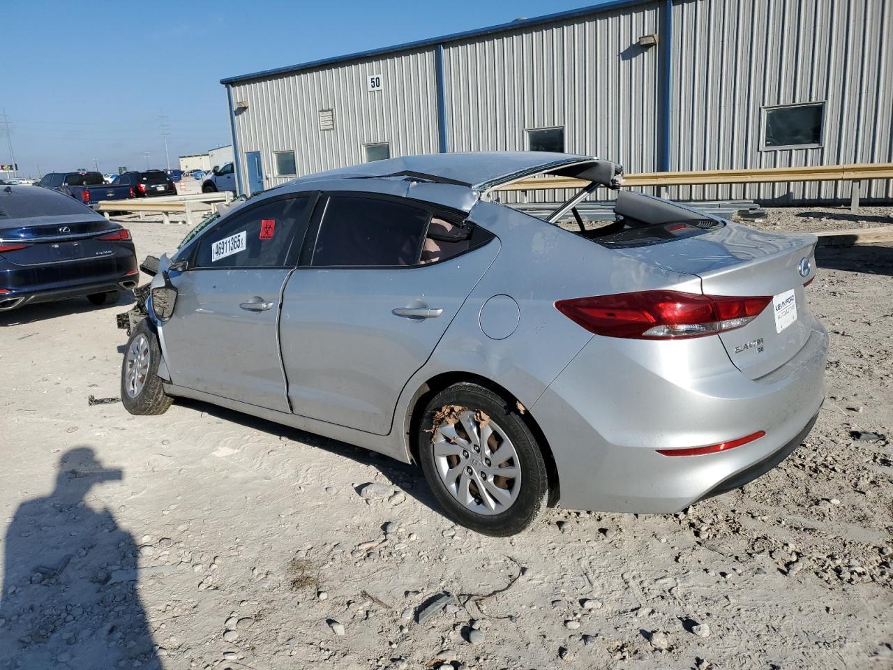 2018 HYUNDAI ELANTRA SE - Фото 2