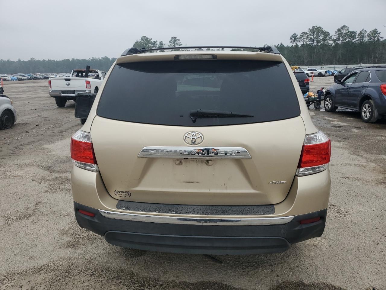 2012 TOYOTA HIGHLANDER - Image 6