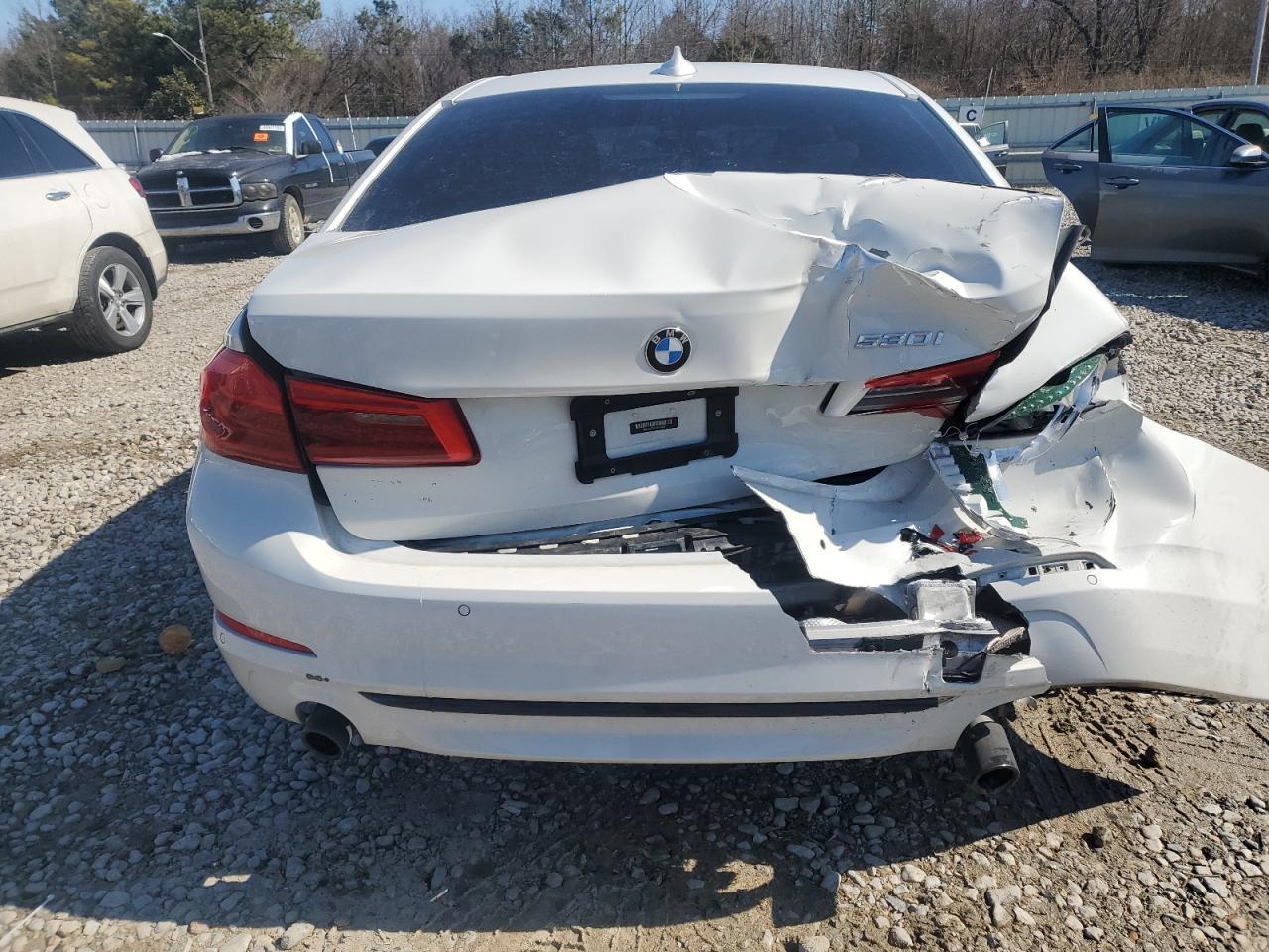 2018 BMW 530 I - Фото 6