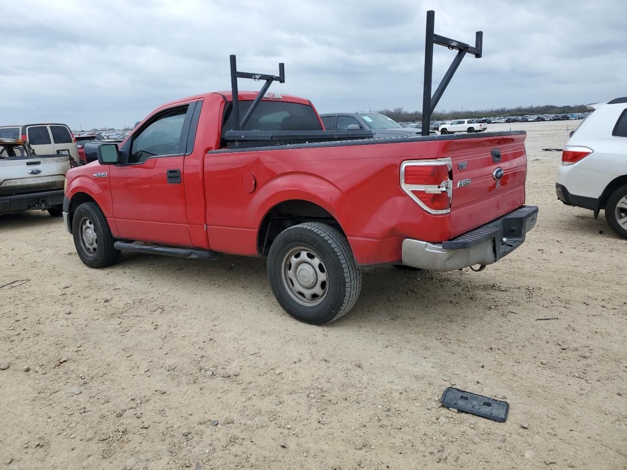 2010 FORD F150 - Image 2
