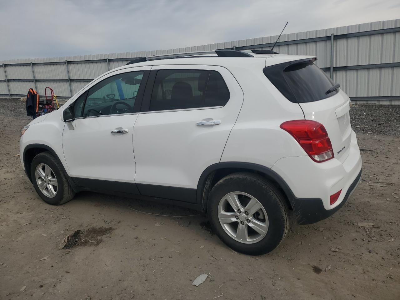 2018 CHEVROLET TRAX 1LT - Image 2