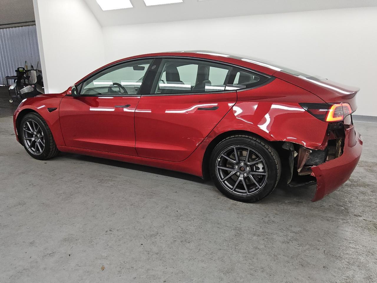 2022 TESLA MODEL 3 - Image 2