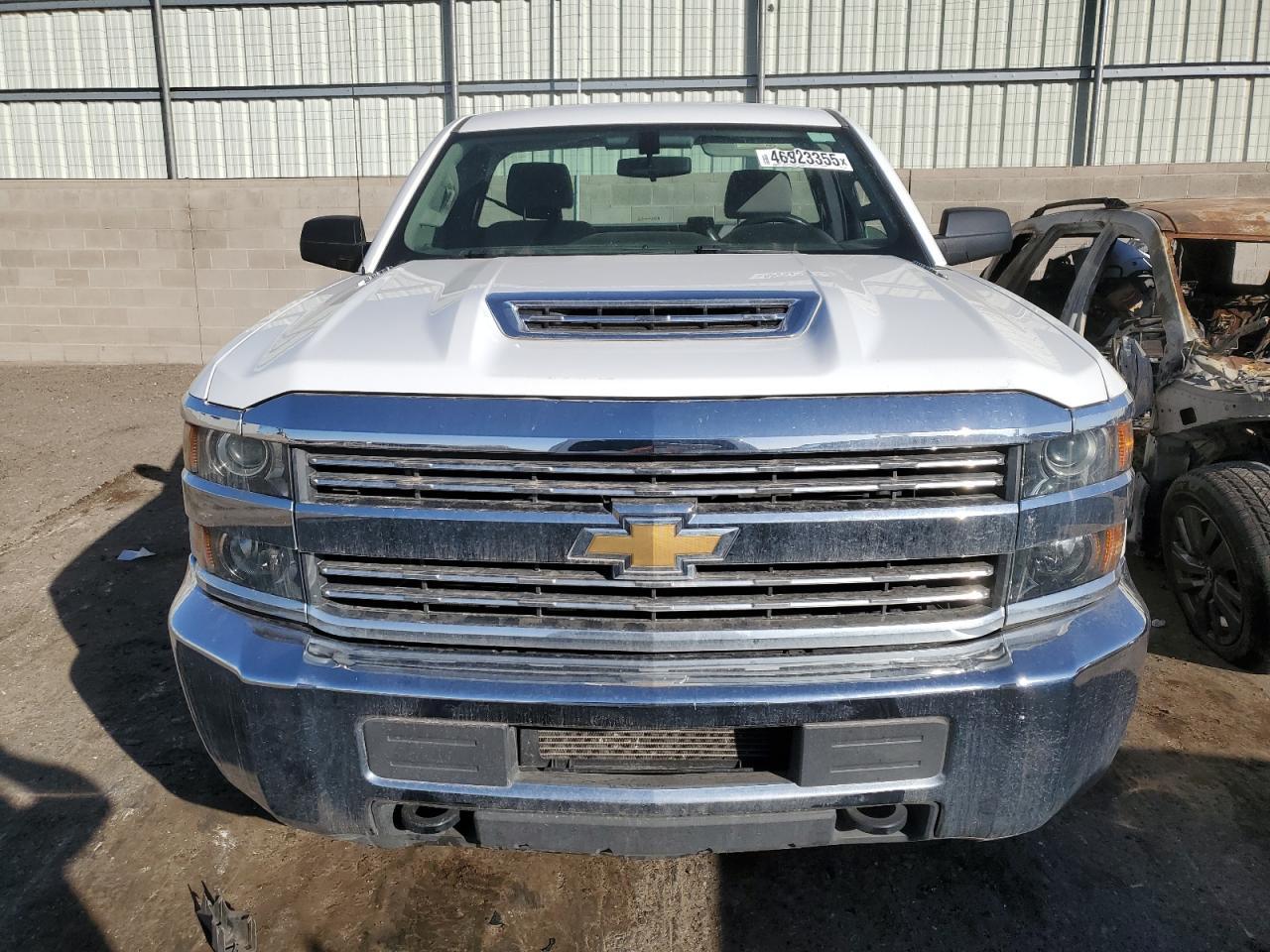2017 CHEVROLET SILVERADO - Фото 5