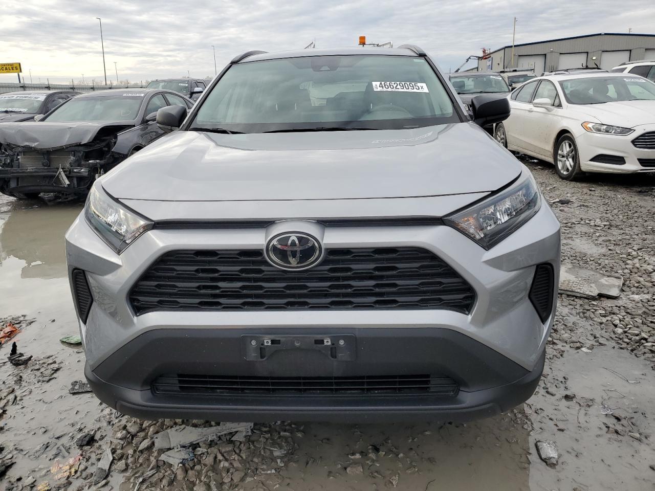 2021 TOYOTA RAV4 LE - Фото 5