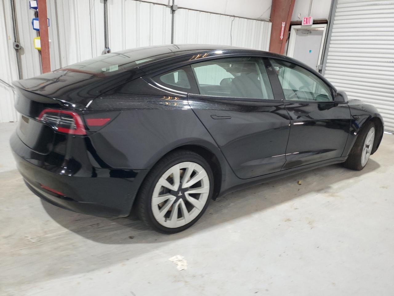 2022 TESLA MODEL 3 - Image 3