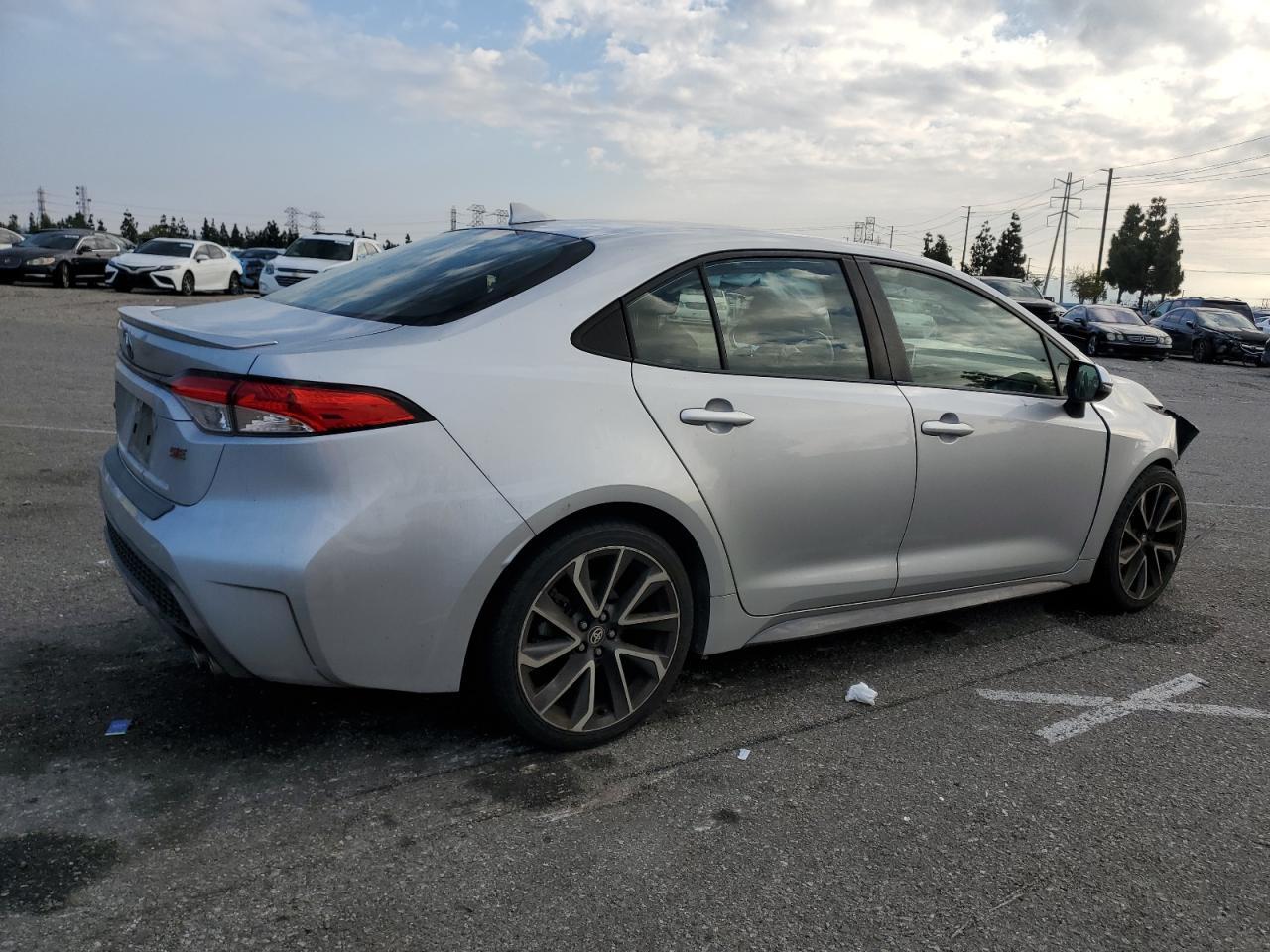 2020 TOYOTA COROLLA SE - Фото 3