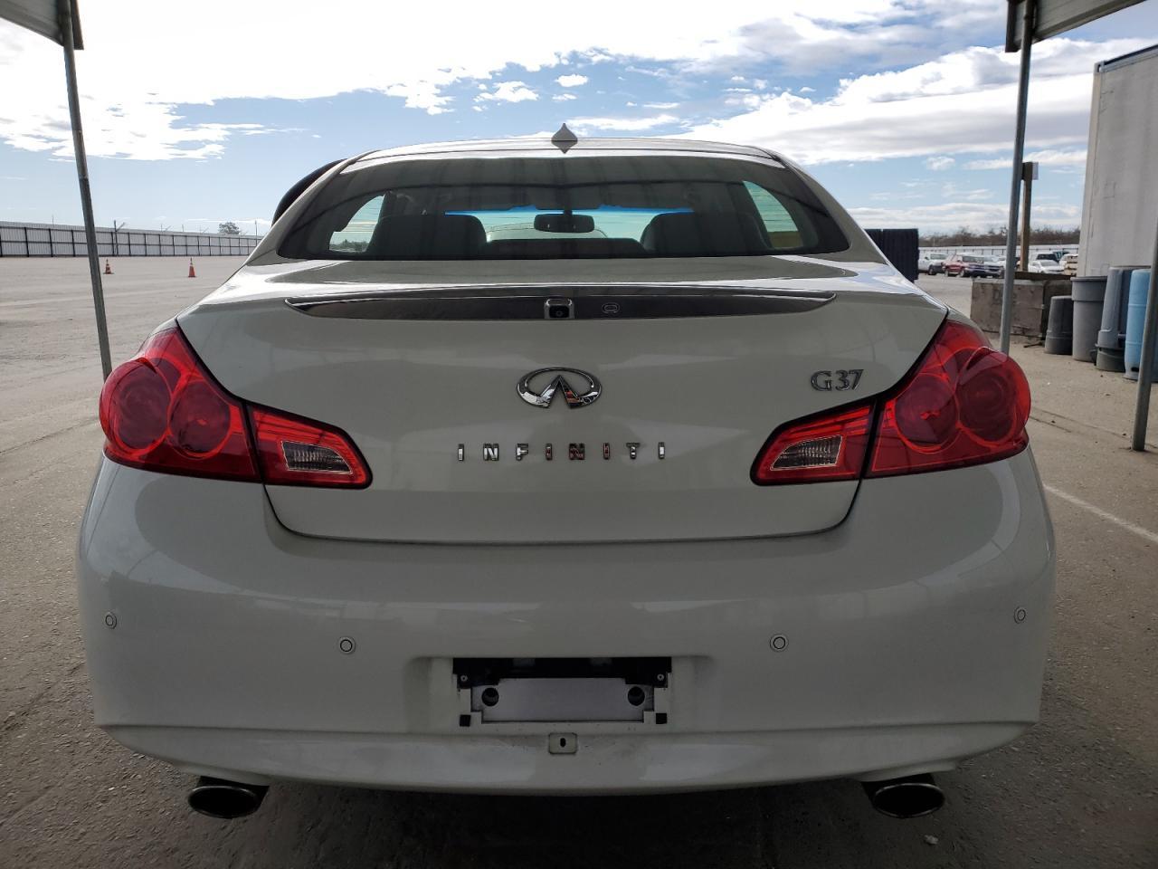 2012 INFINITI G37 BASE - Image 6