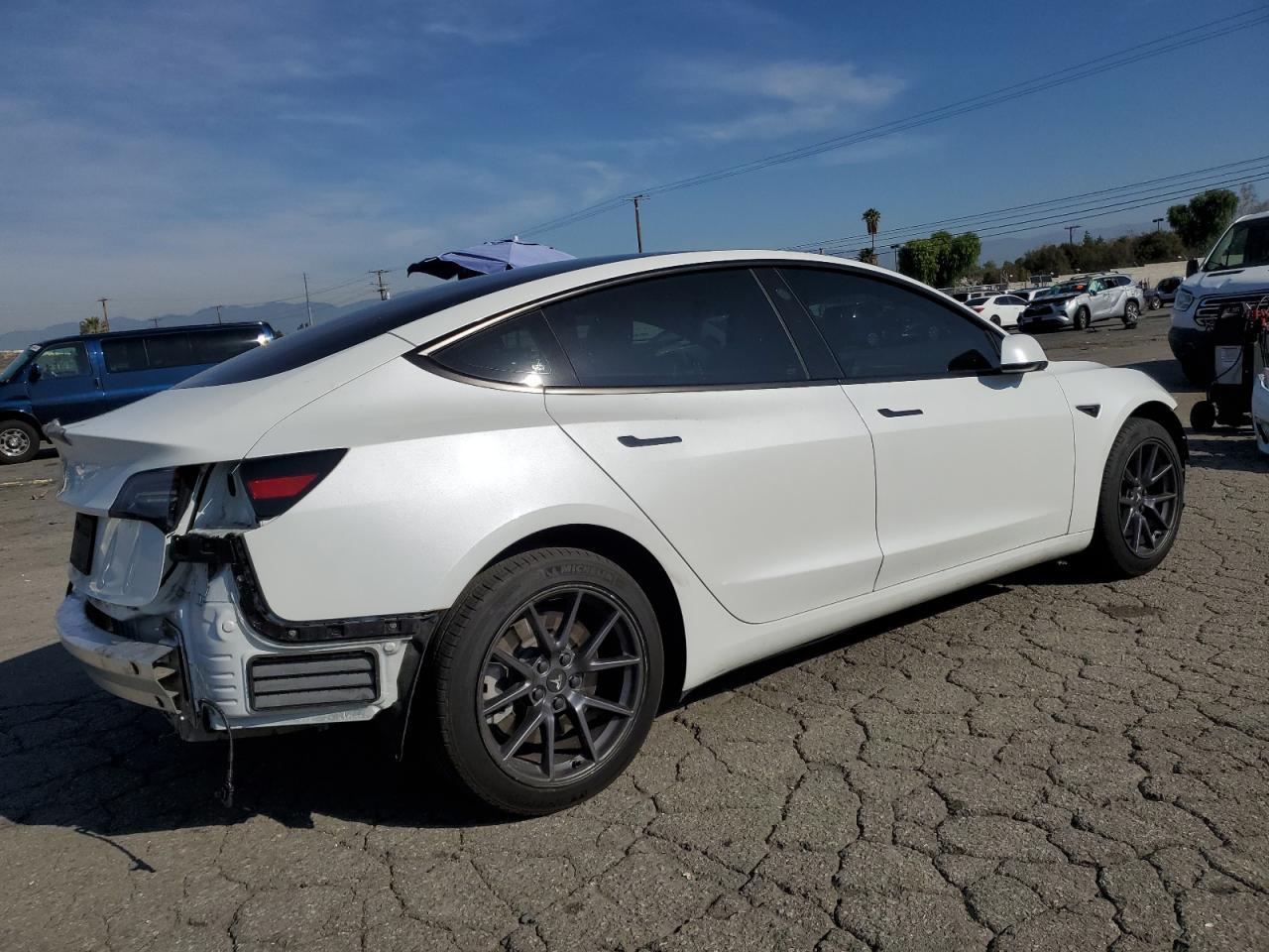 2021 TESLA MODEL 3 - Image 3