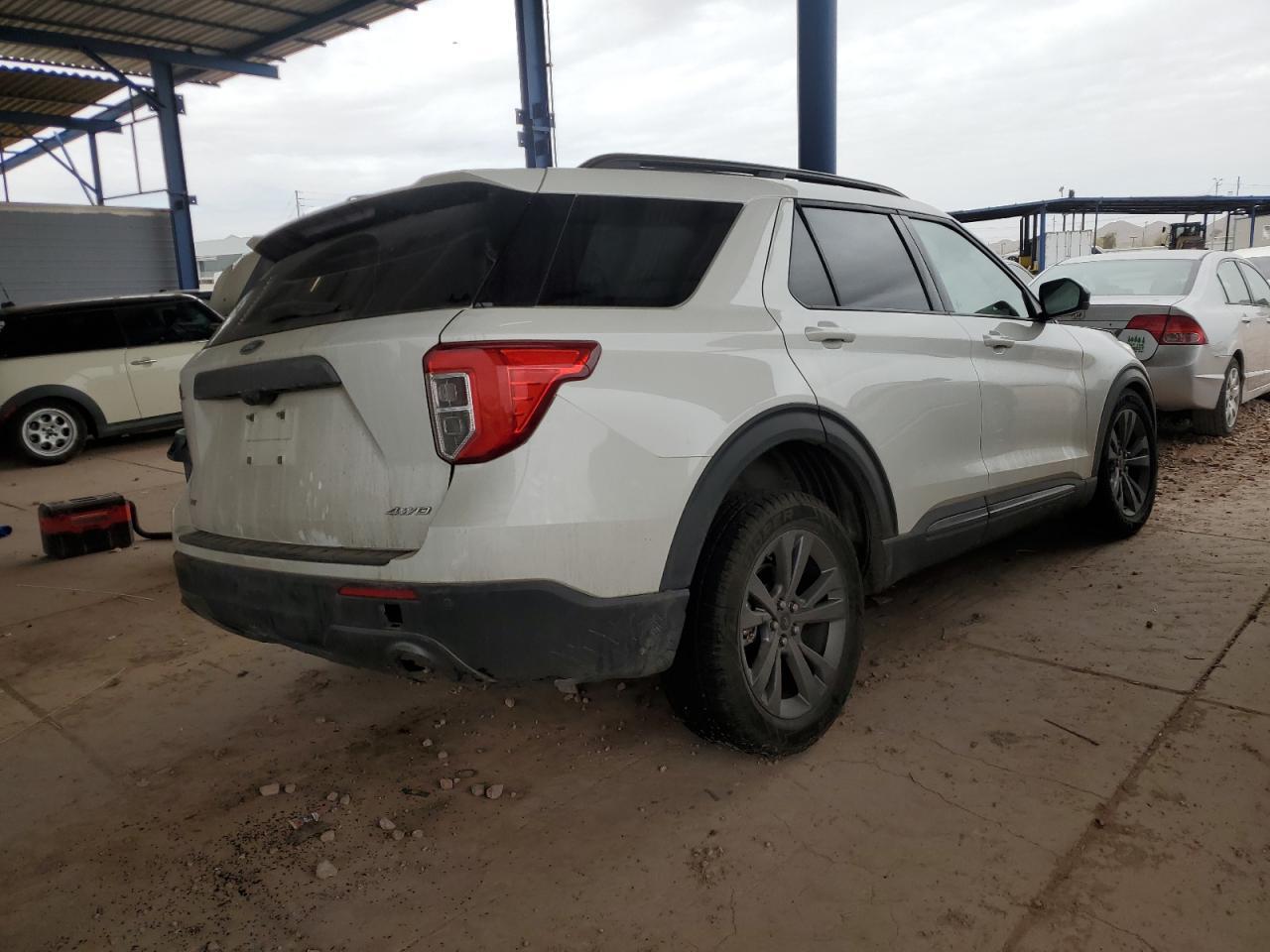 2022 FORD EXPLORER X - Фото 3