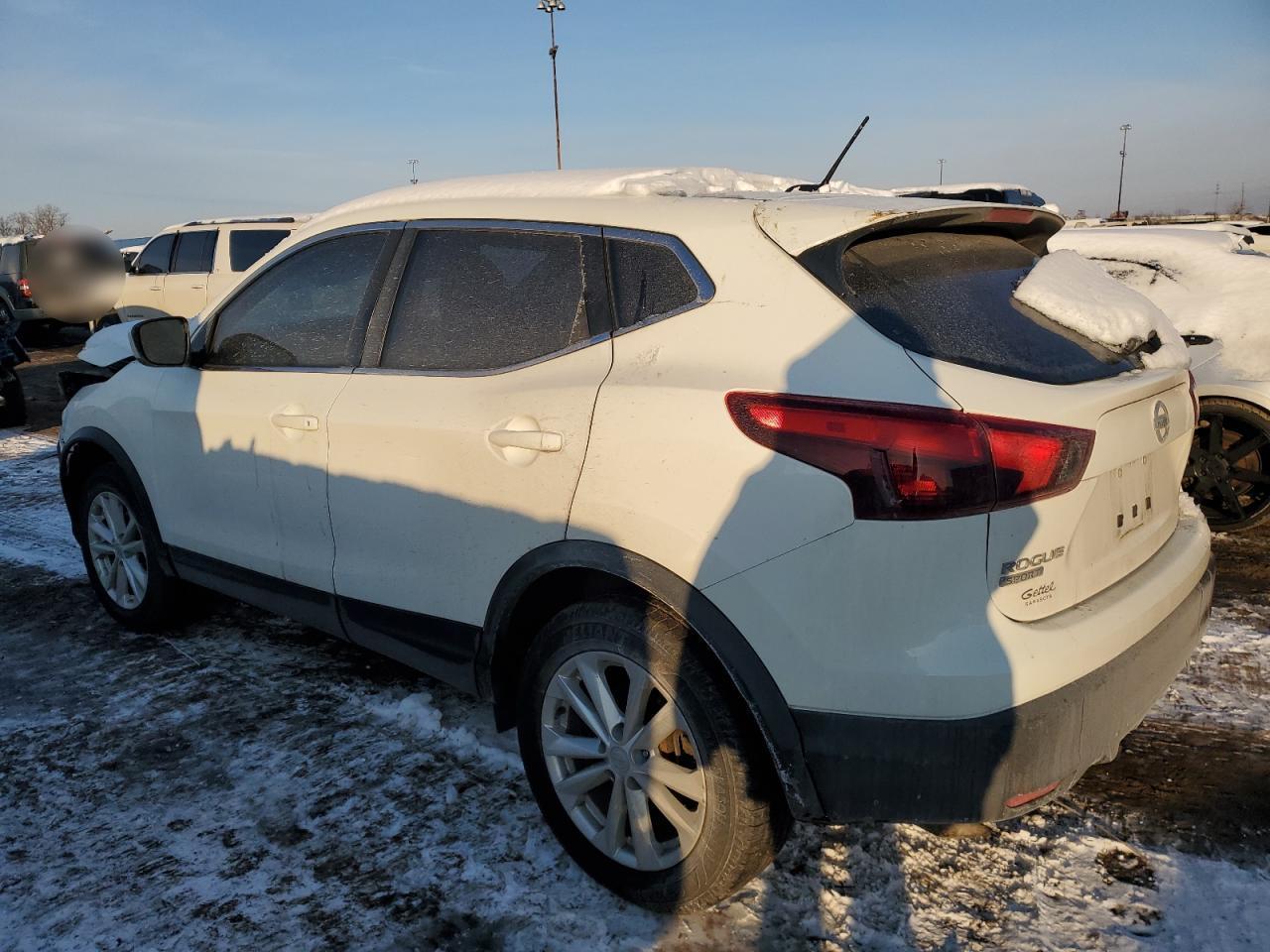 2017 NISSAN ROGUE SPOR - Фото 2