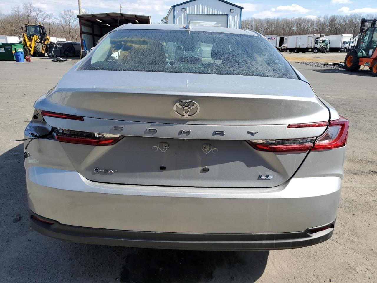 2025 TOYOTA CAMRY XSE - Фото 6
