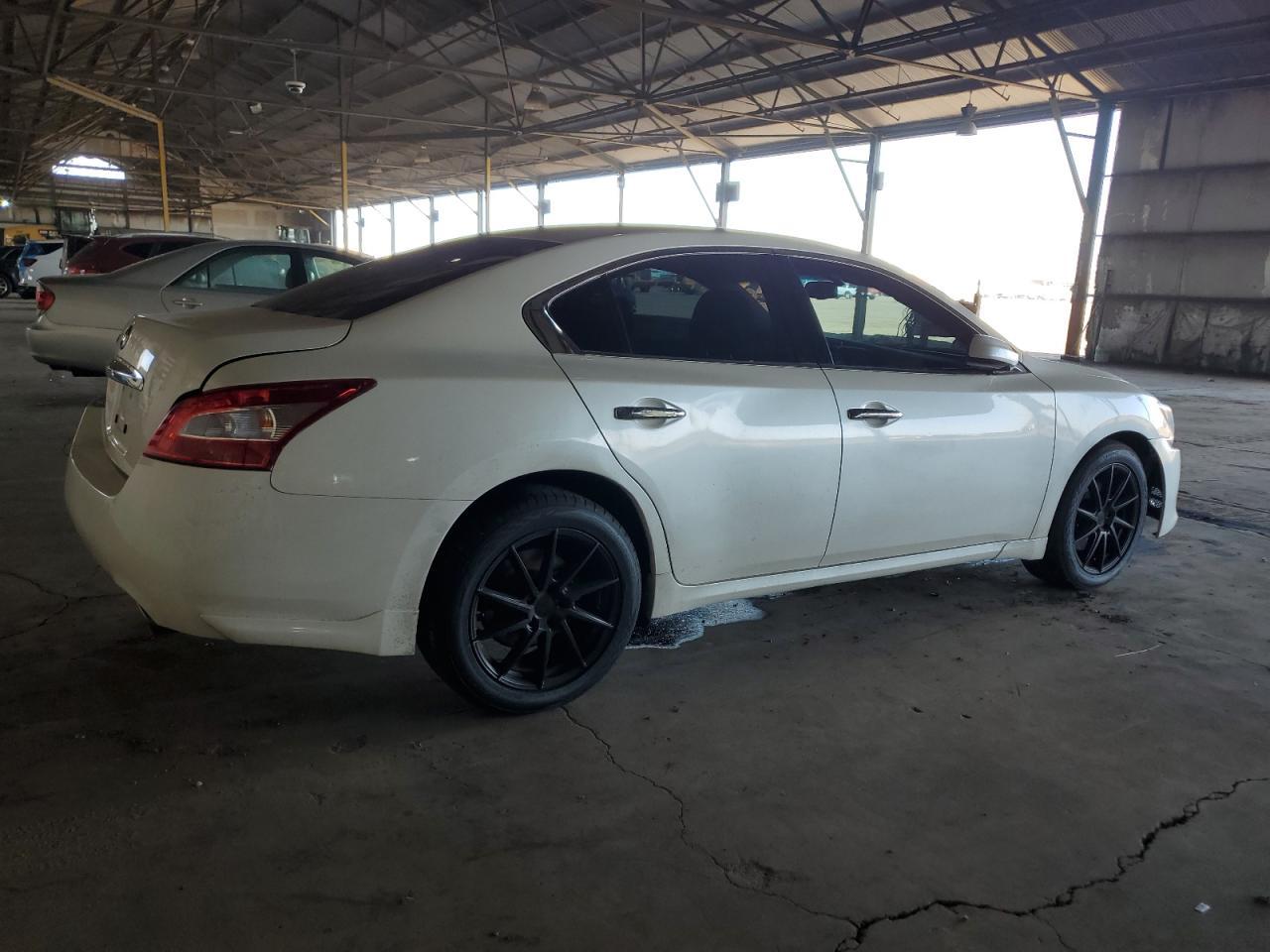2011 NISSAN MAXIMA S - Image 3