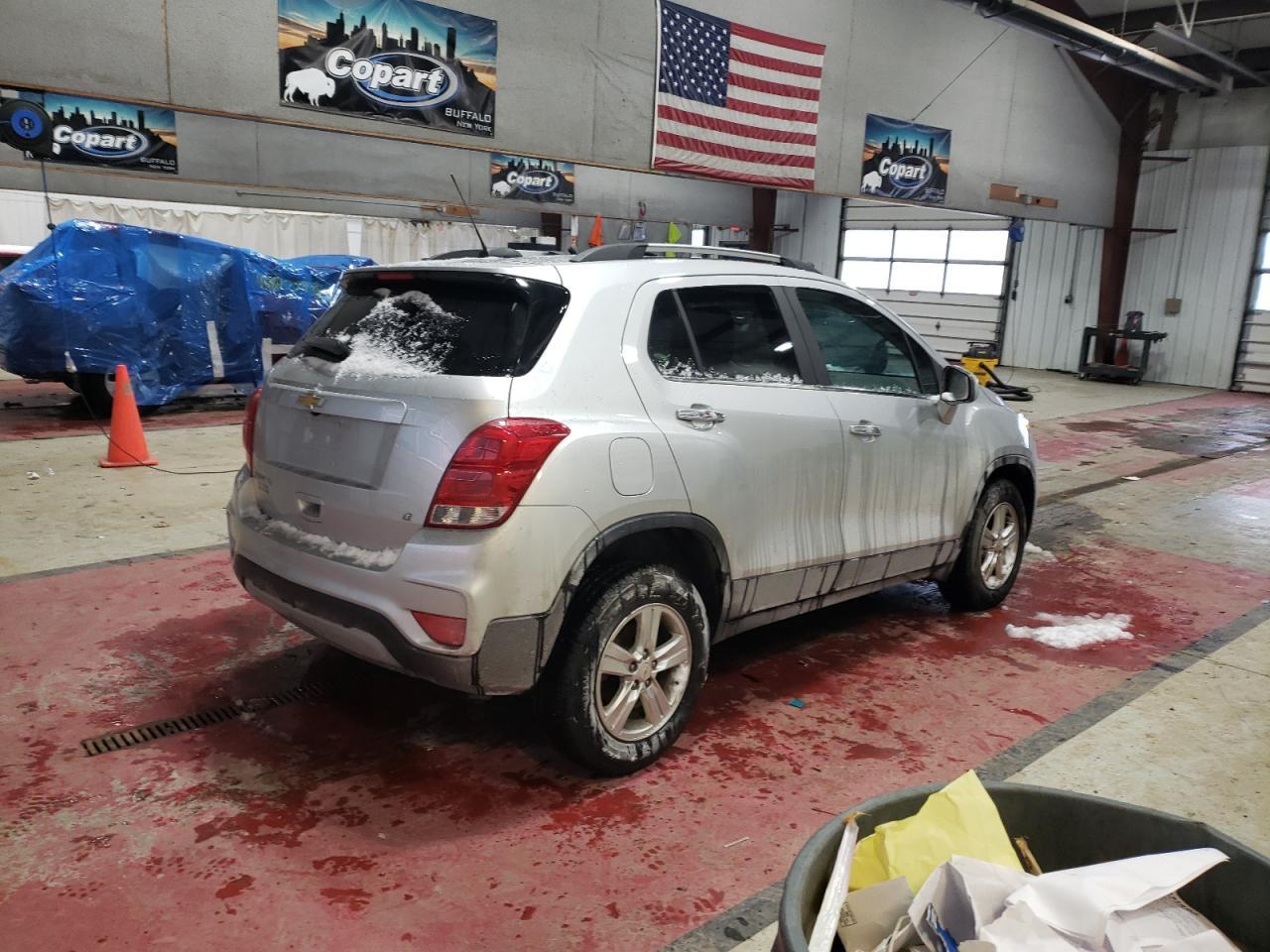 2018 CHEVROLET TRAX 1LT - Фото 3