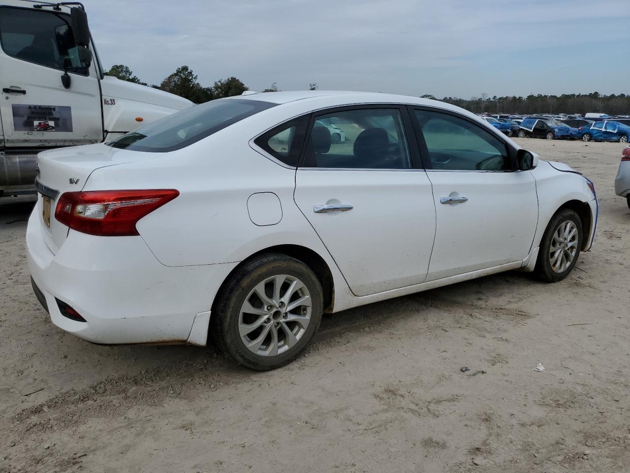 2018 NISSAN SENTRA S - Фото 3