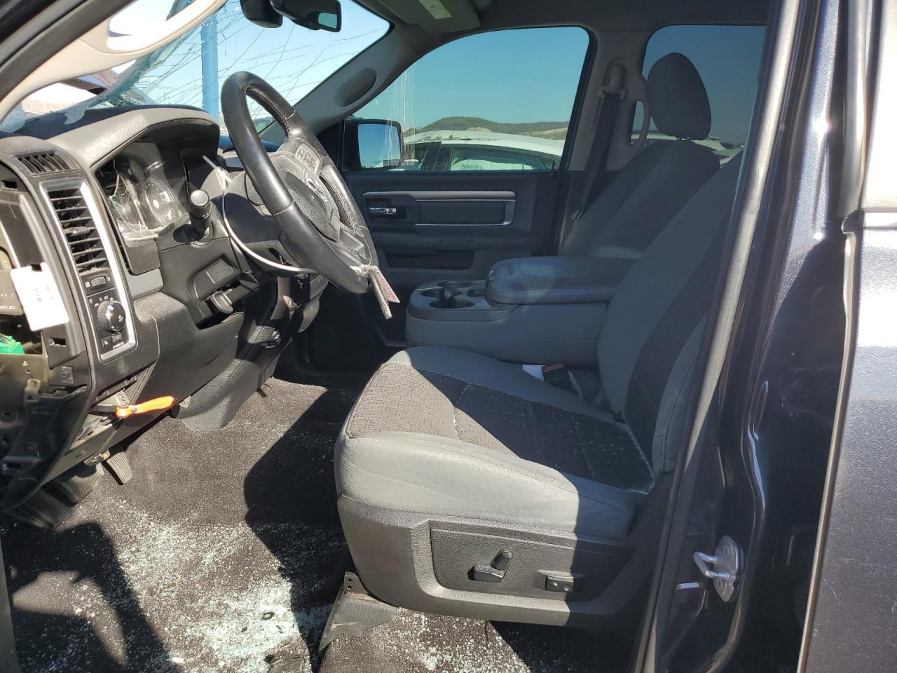 2017 RAM 1500 SLT - Image 7