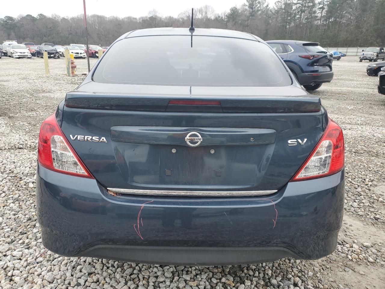 2016 NISSAN VERSA S - Image 6