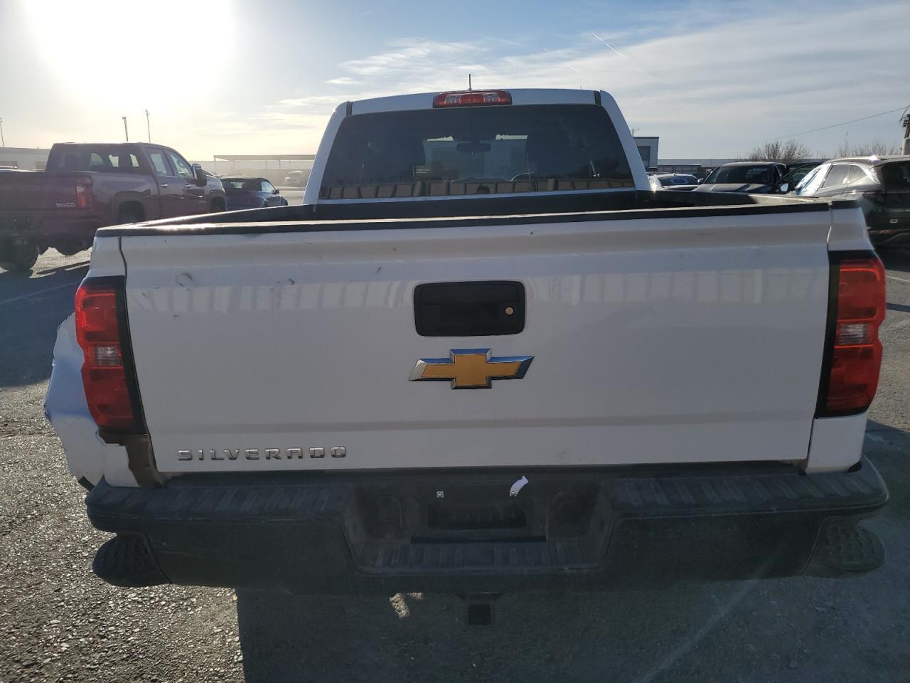 2018 CHEVROLET SILVERADO - Фото 6