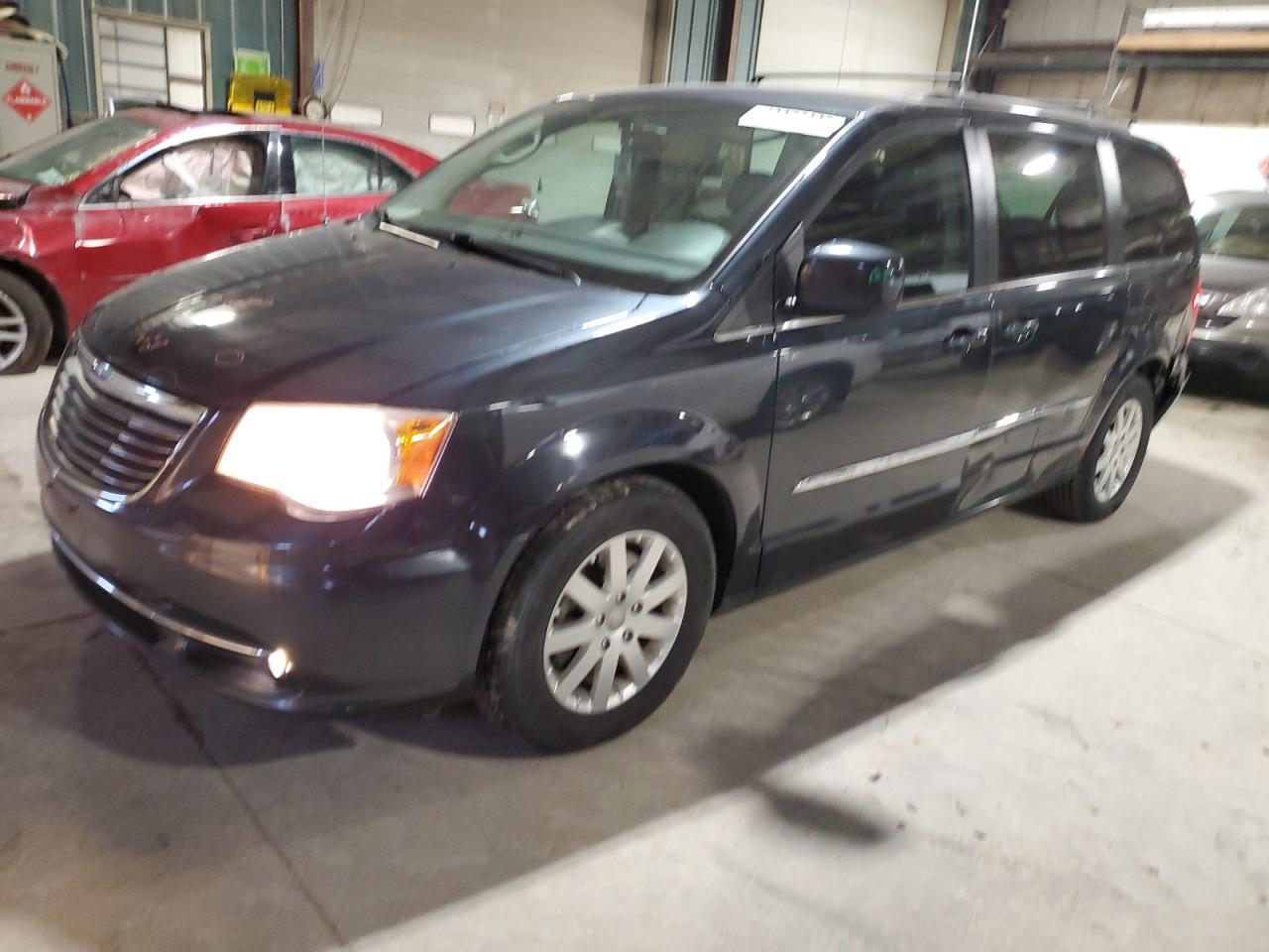 2014 CHRYSLER TOWN & COU