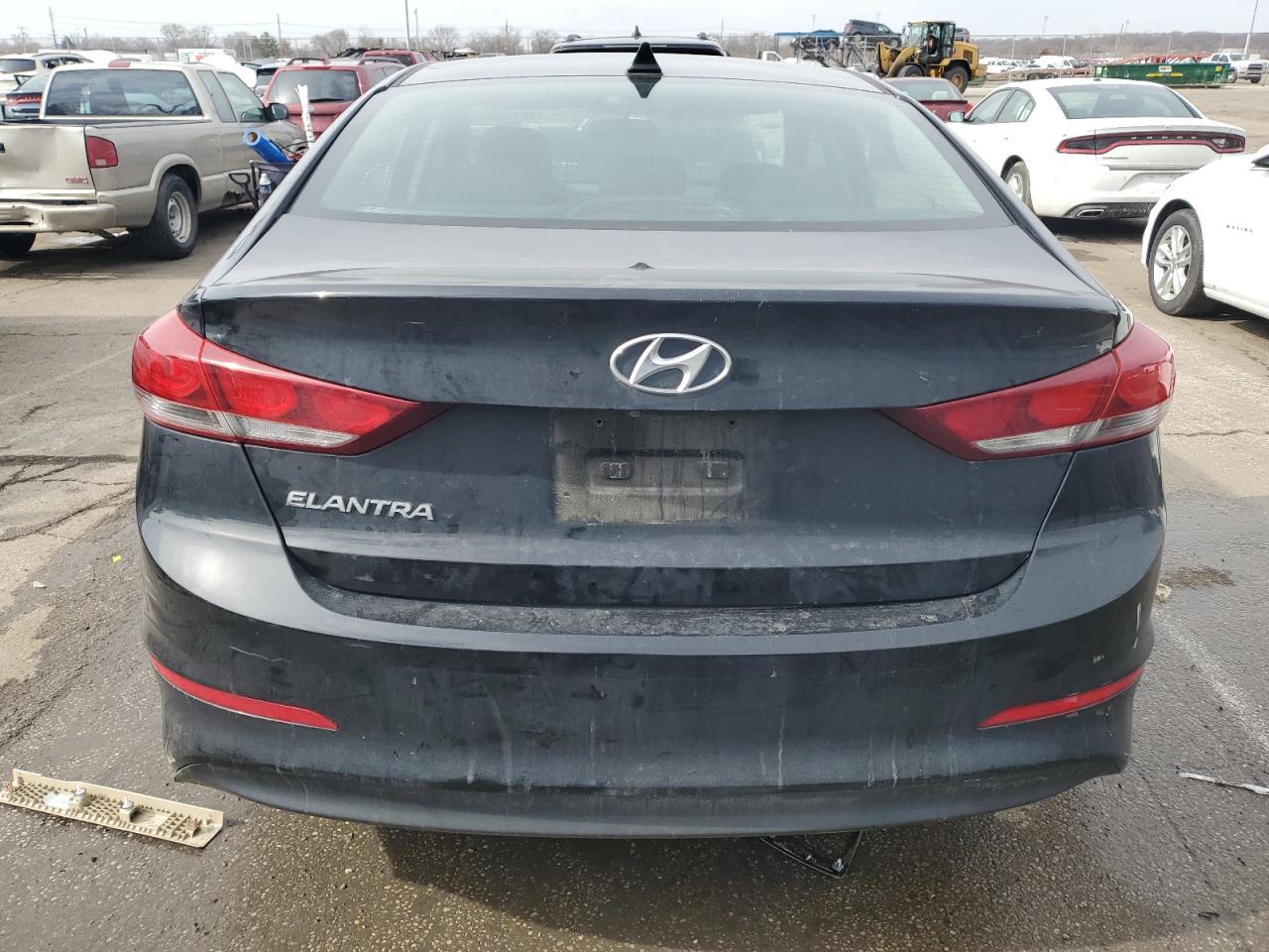 2018 HYUNDAI ELANTRA SE - Фото 6