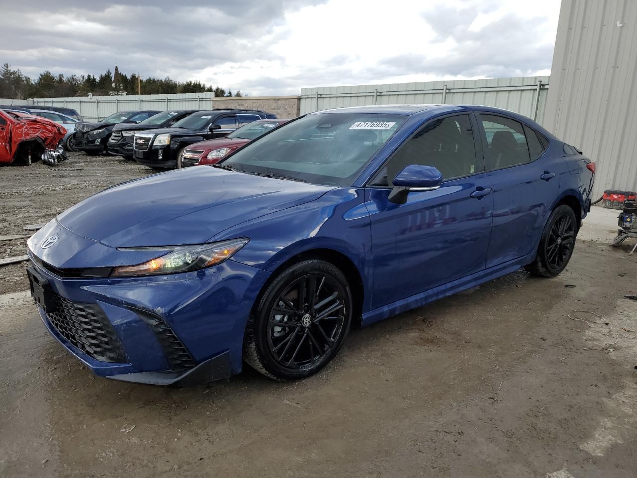 2025 TOYOTA CAMRY XSE