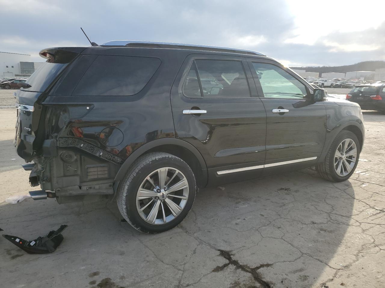 2018 FORD EXPLORER L - Фото 3