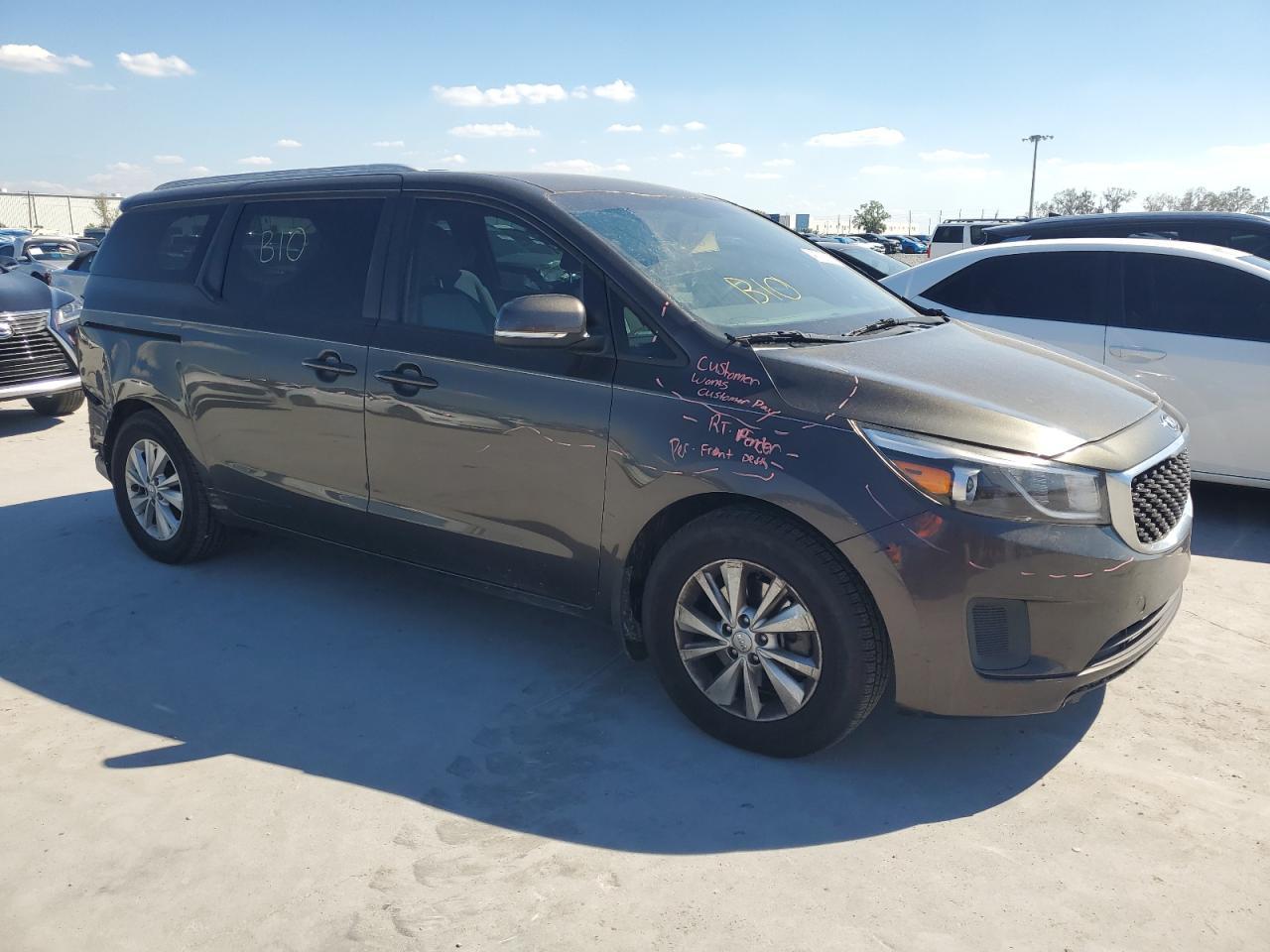 2016 KIA SEDONA LX - Фото 4