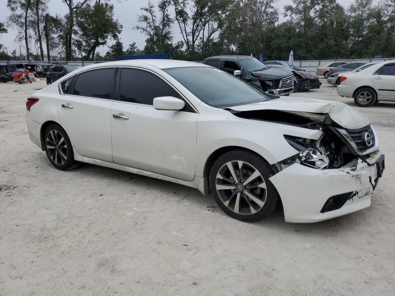 2017 NISSAN ALTIMA 2.5 - Фото 4