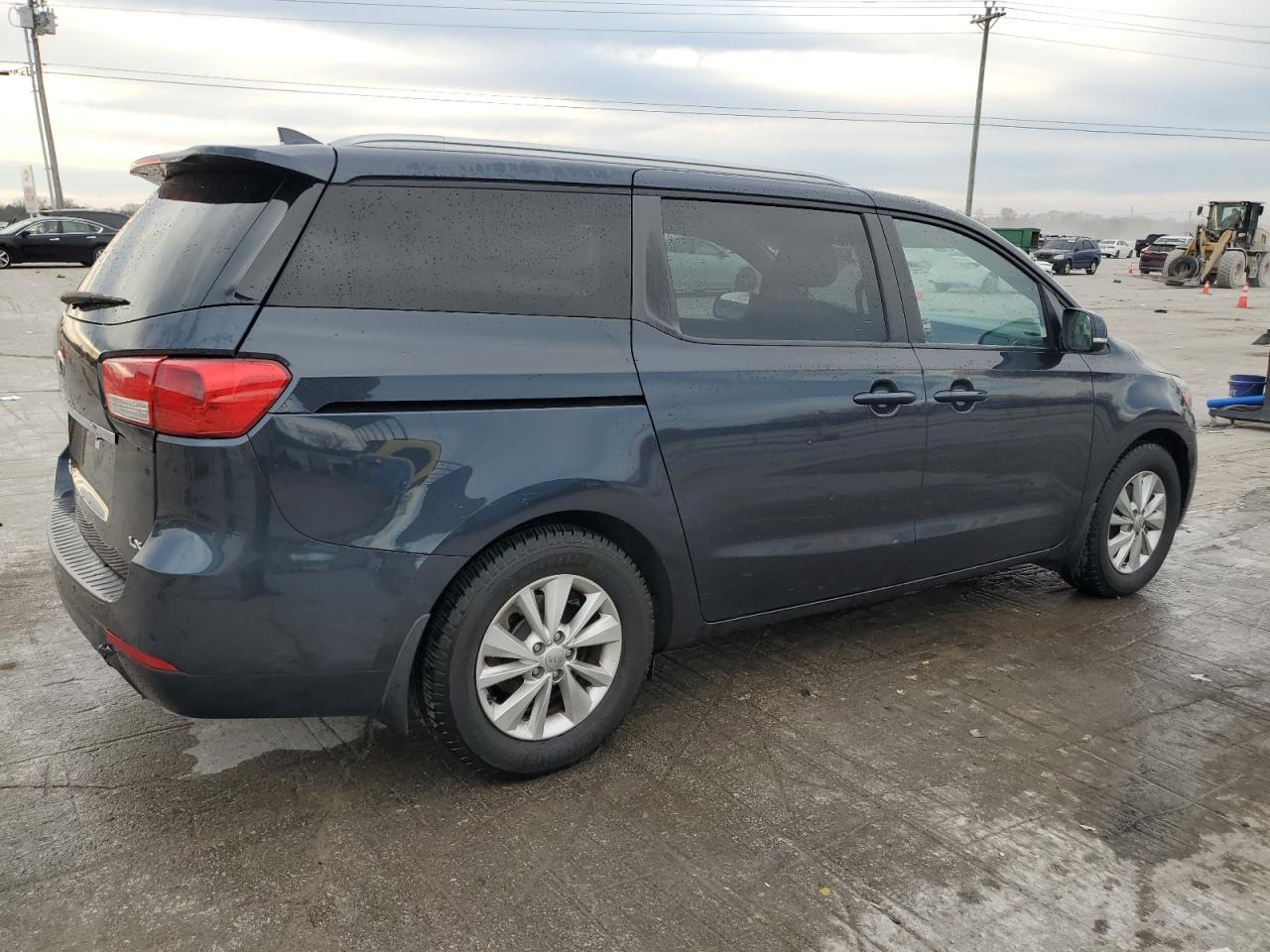 2016 KIA SEDONA LX - Image 3