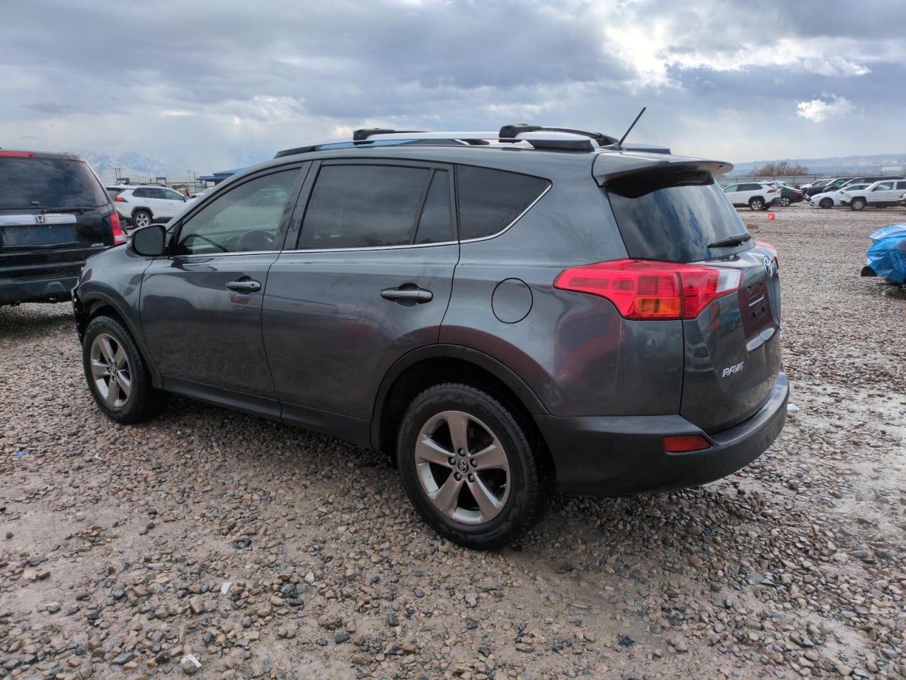 2015 TOYOTA RAV4 XLE - Image 2