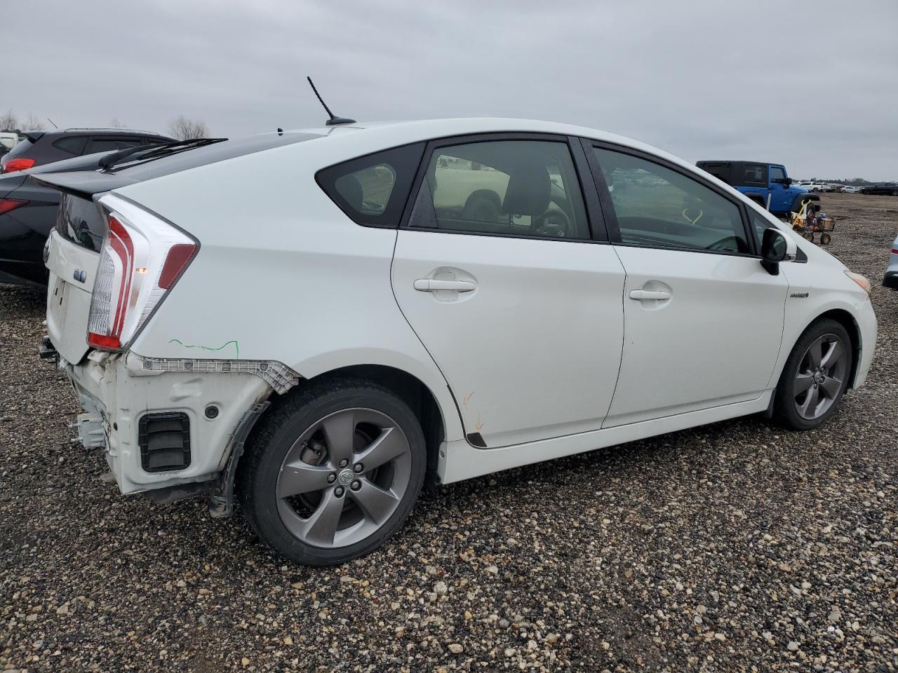 2015 TOYOTA PRIUS - Image 3