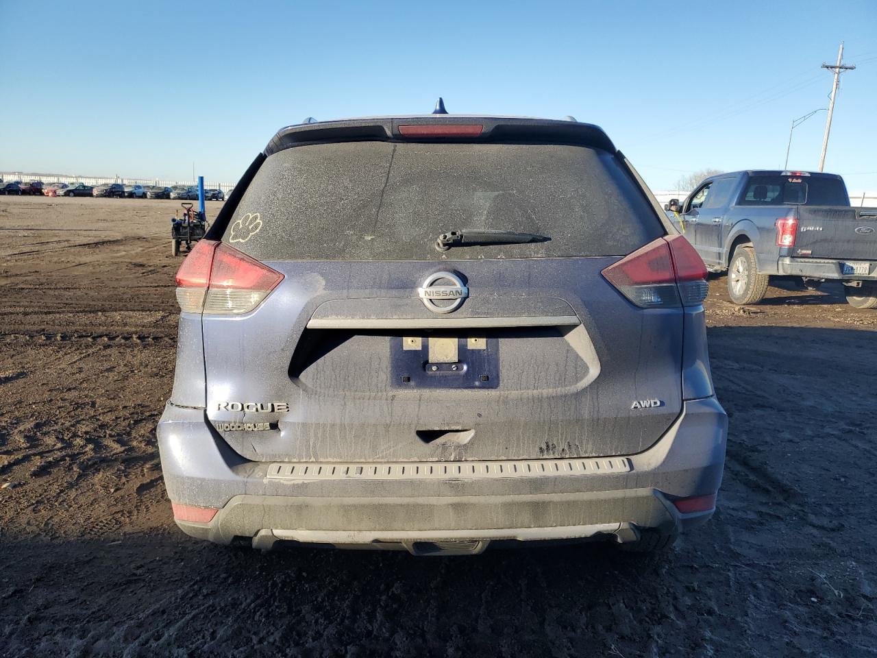 2017 NISSAN ROGUE S - Image 6