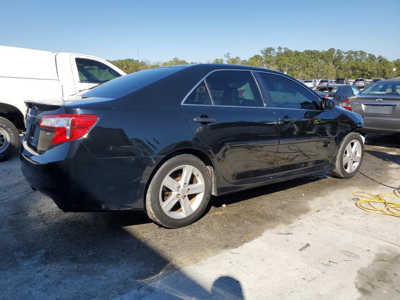 2014 TOYOTA CAMRY L - Image 3