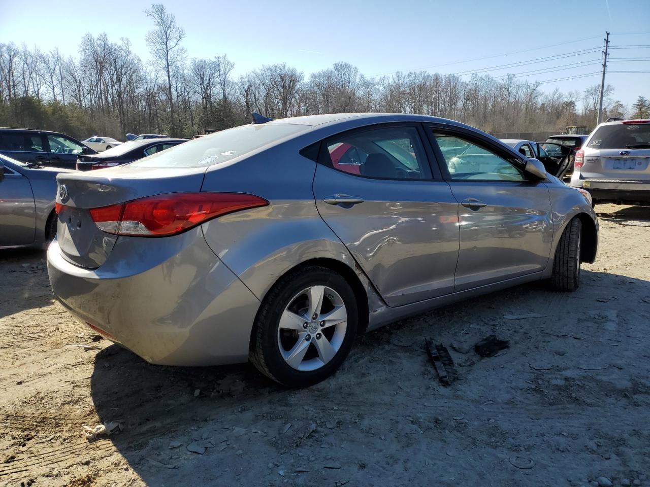 2013 HYUNDAI ELANTRA GL - Image 3