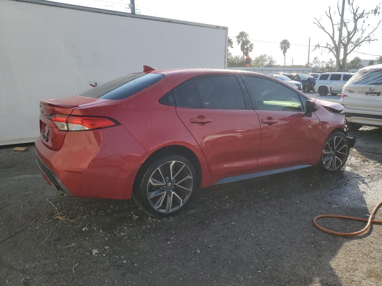 2020 TOYOTA COROLLA SE - Фото 3