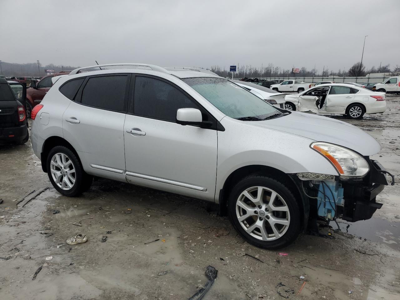 2013 NISSAN ROGUE S - Image 4