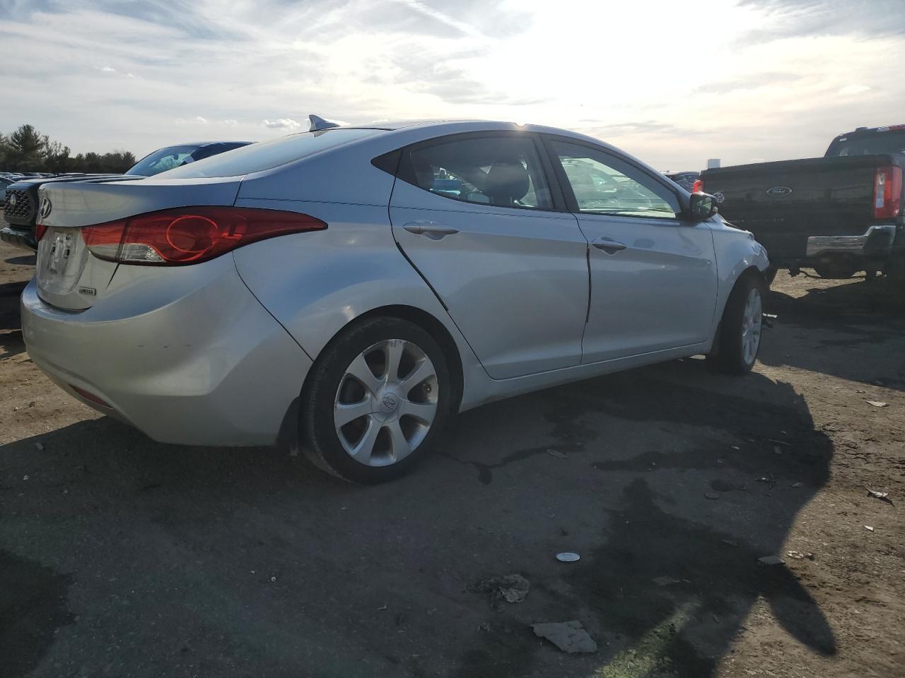 2013 HYUNDAI ELANTRA GL - Image 3