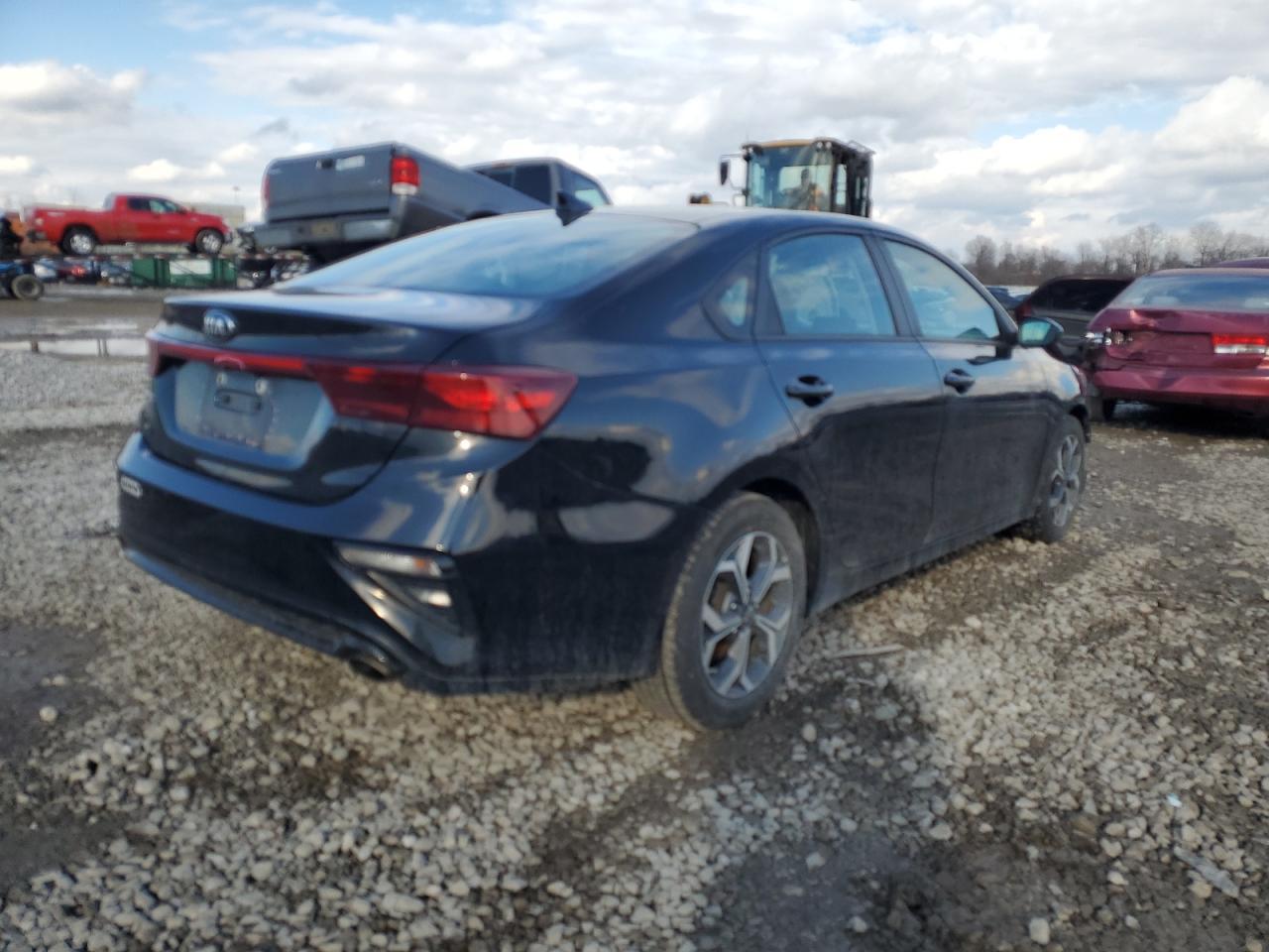 2020 KIA FORTE FE - Фото 3
