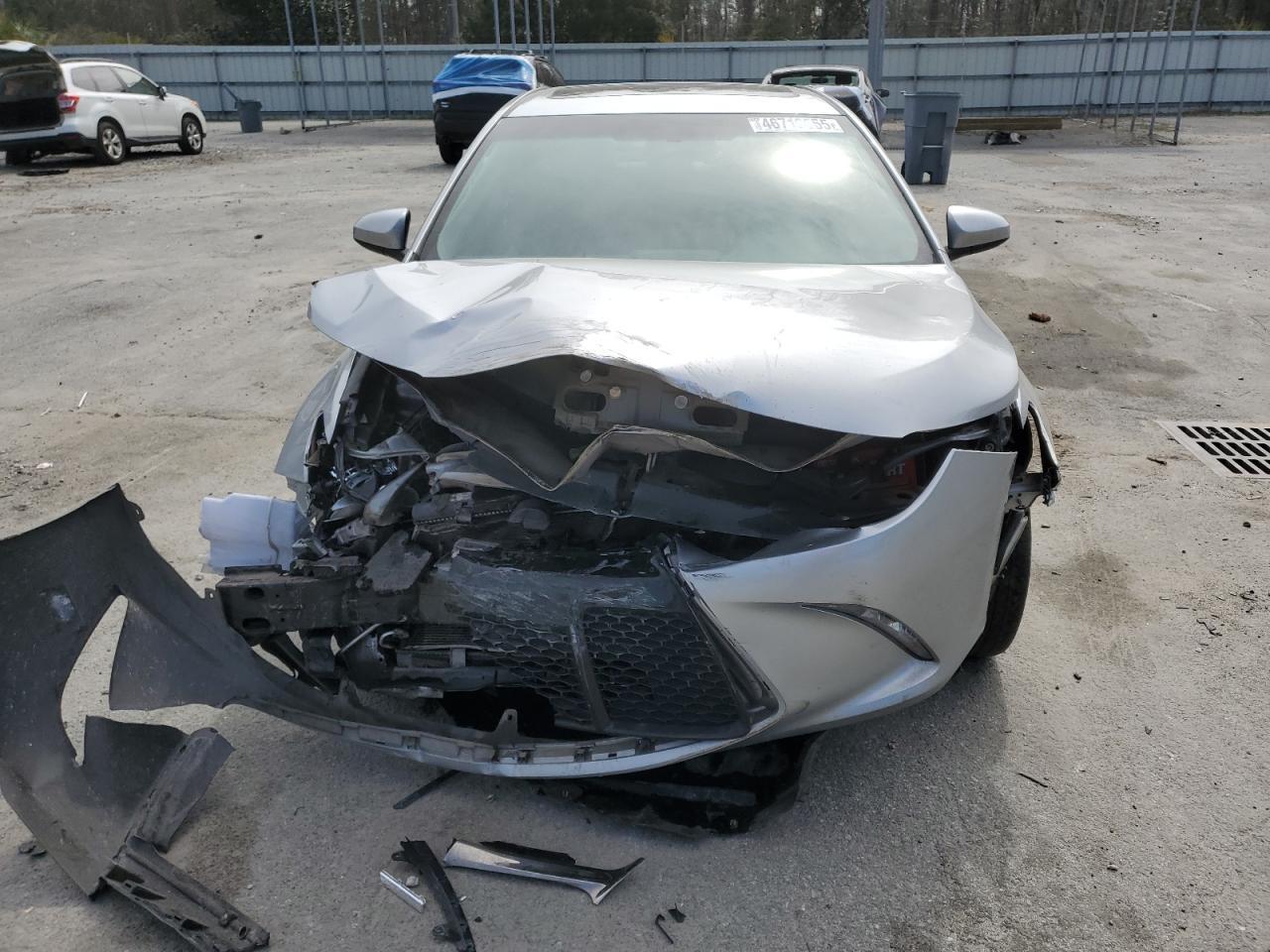 2017 TOYOTA CAMRY LE - Image 5