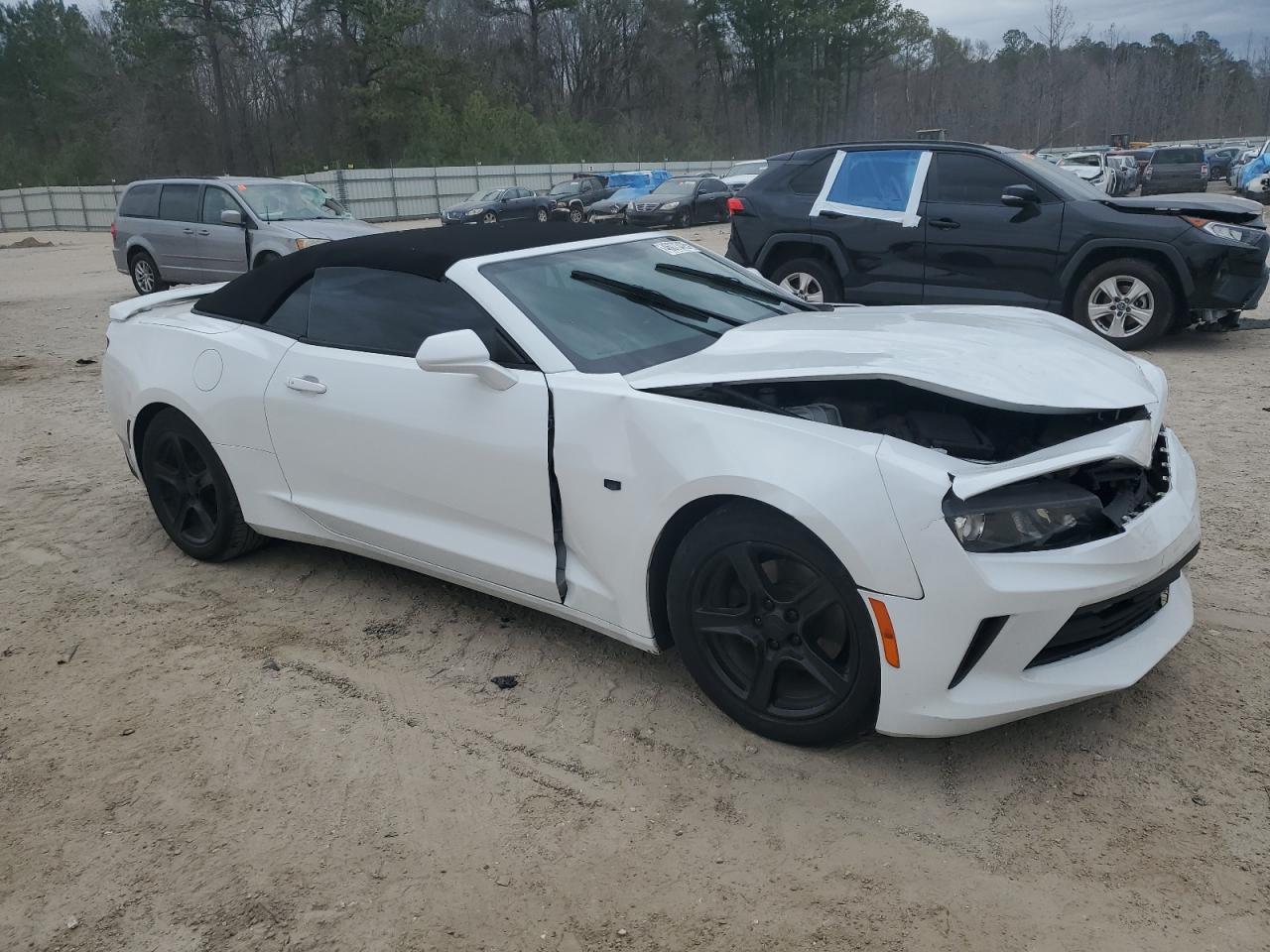 2018 CHEVROLET CAMARO LT - Image 4